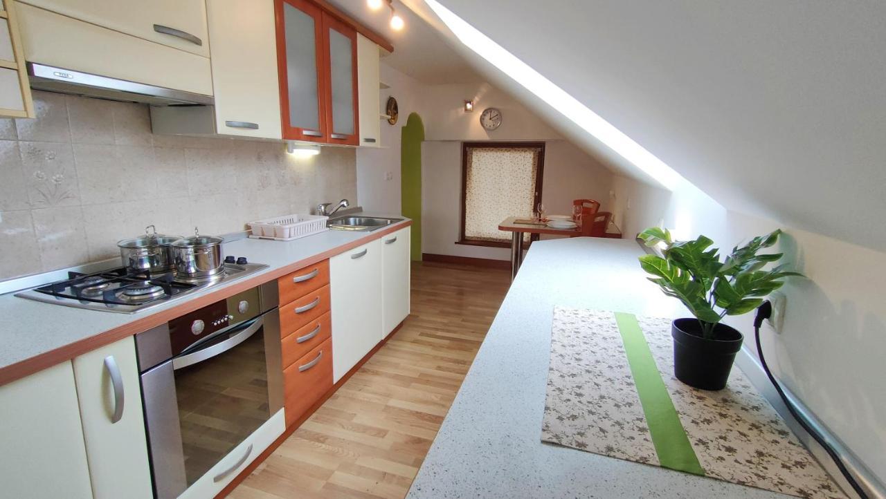 Apartmaji Dora موجسترانا المظهر الخارجي الصورة
